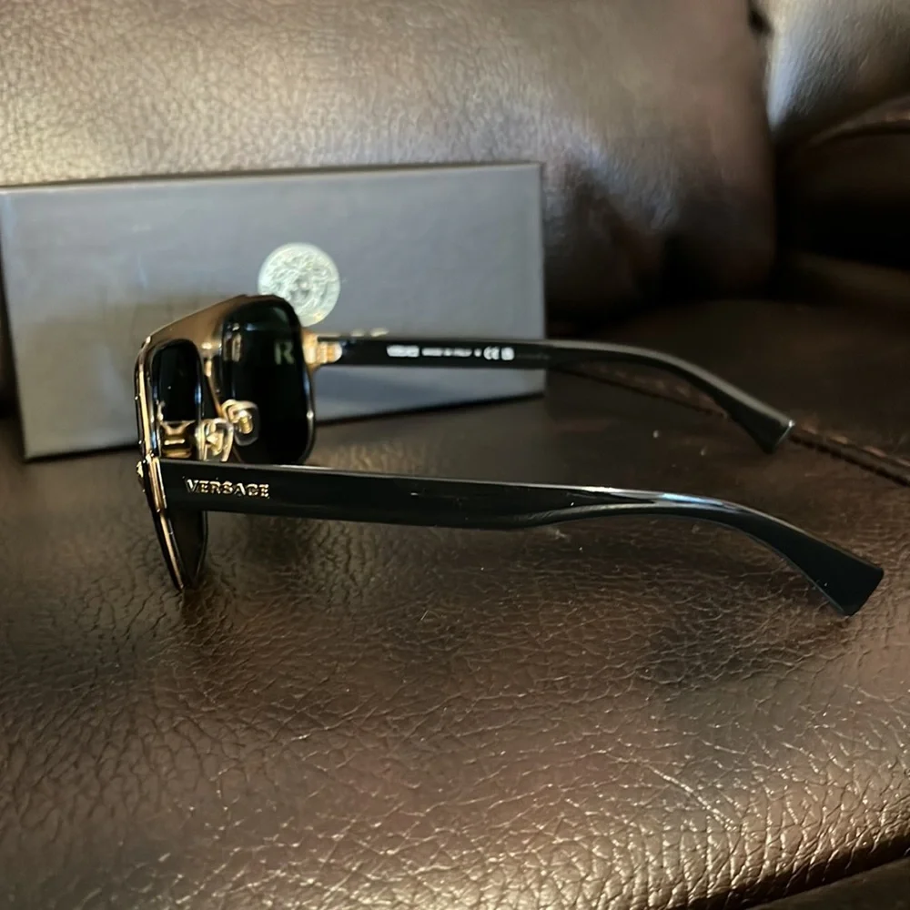 Versace unisex Ve2199 Medusa logo aviator sunglasses NWB - Picture 6 of 8